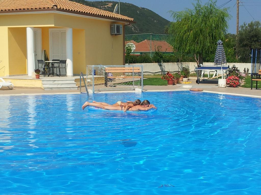 Iliaktida Studio-Villas Frinion Room photo